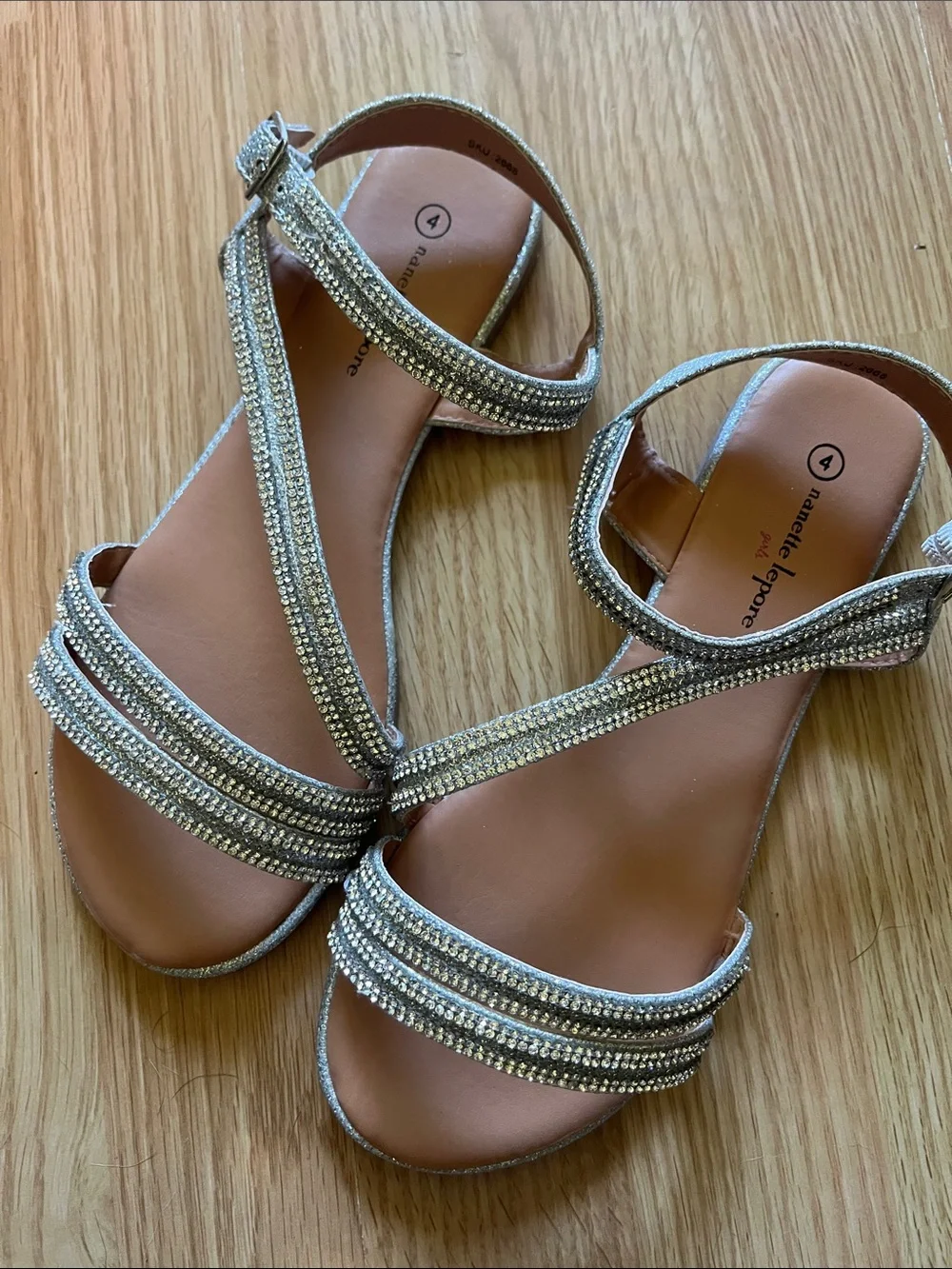 Nanette Lepore Girls Silver Crystal Strap Sandals size 4